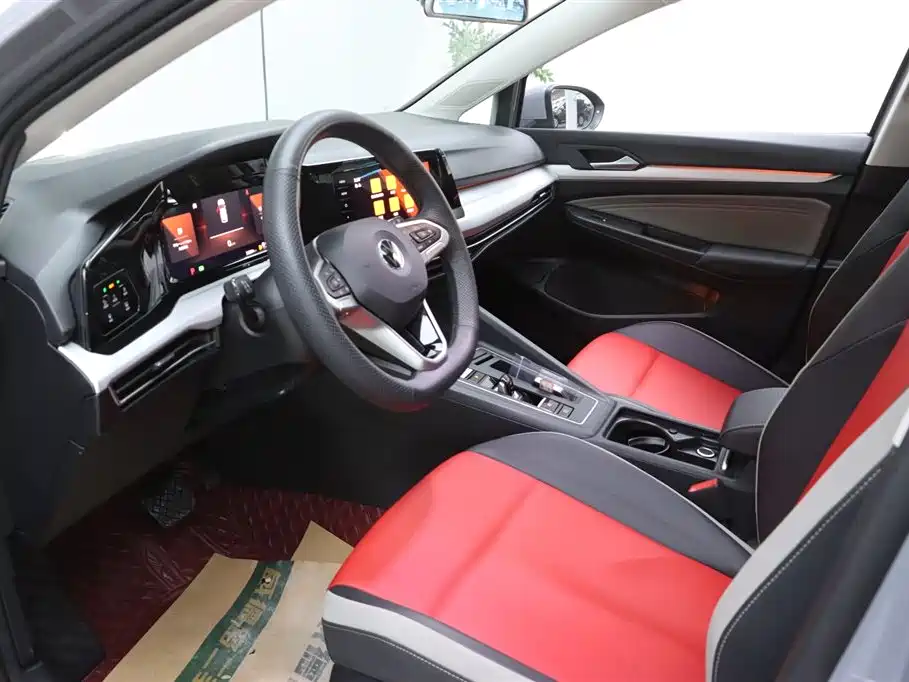 Volkswagen Golf 2023 280TSI DSG Pro фото 13