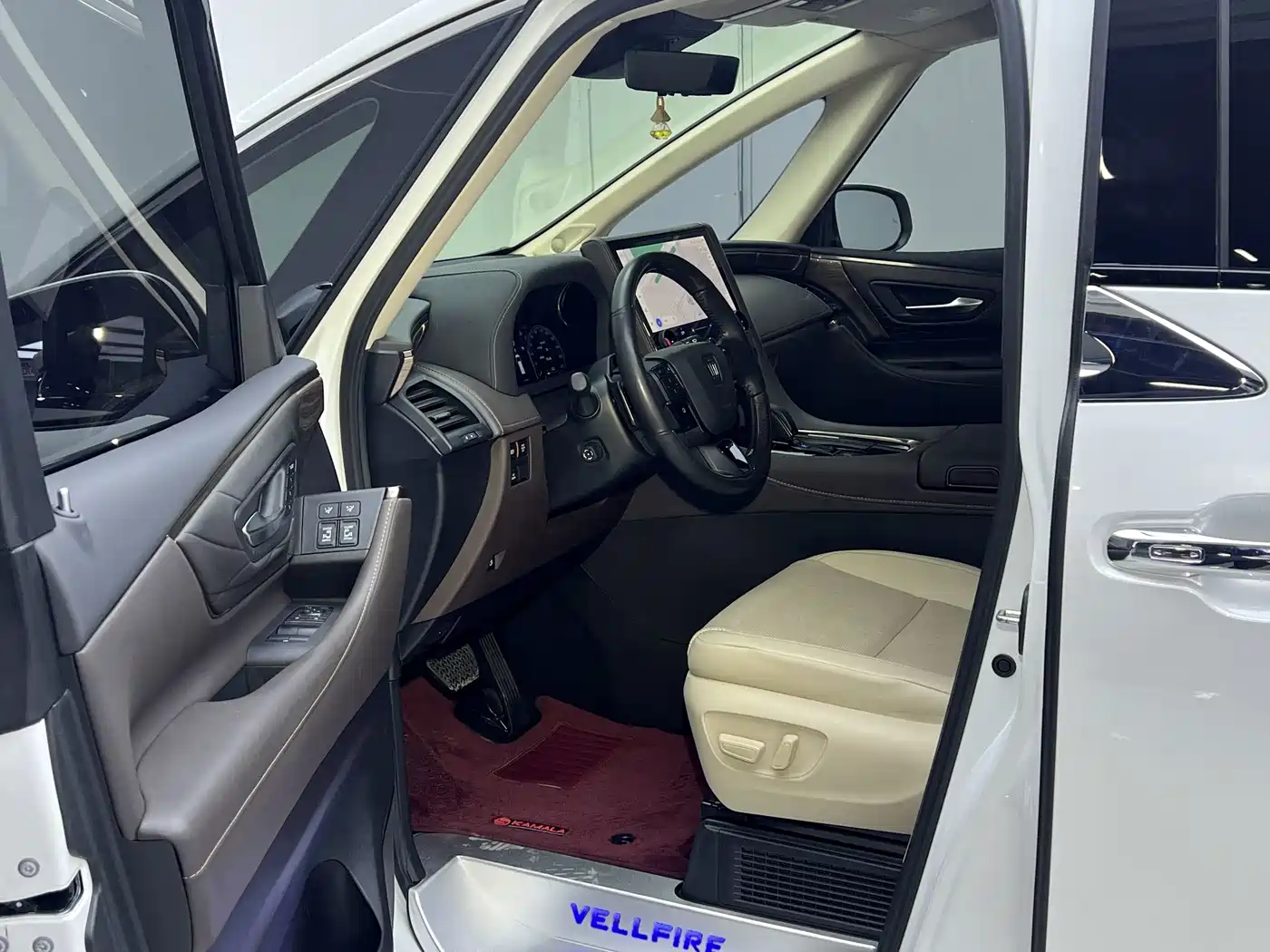 Toyota Vellfire 2025 2024 Crown Hybrid 2.5L Executive Premium Edition