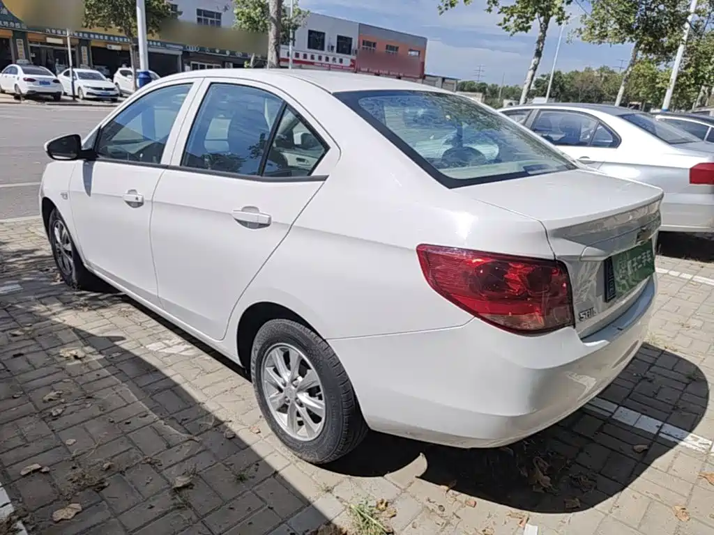 Chevrolet Sail 2018 2018 Sail 3 1.3L Manual Comfort Sunroof