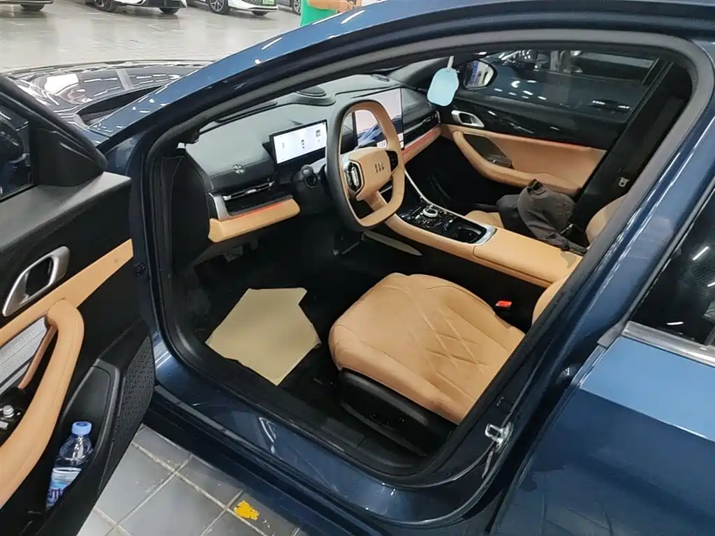 Geely Galaxy Galaxy A7 2025 EM-i фото 15