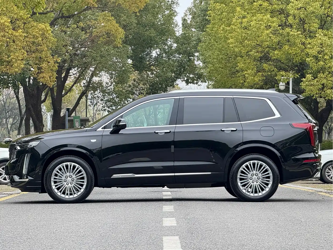 Cadillac XT6 2025 2.0T 6-Seater AWD Luxury Executive Classic фото 24