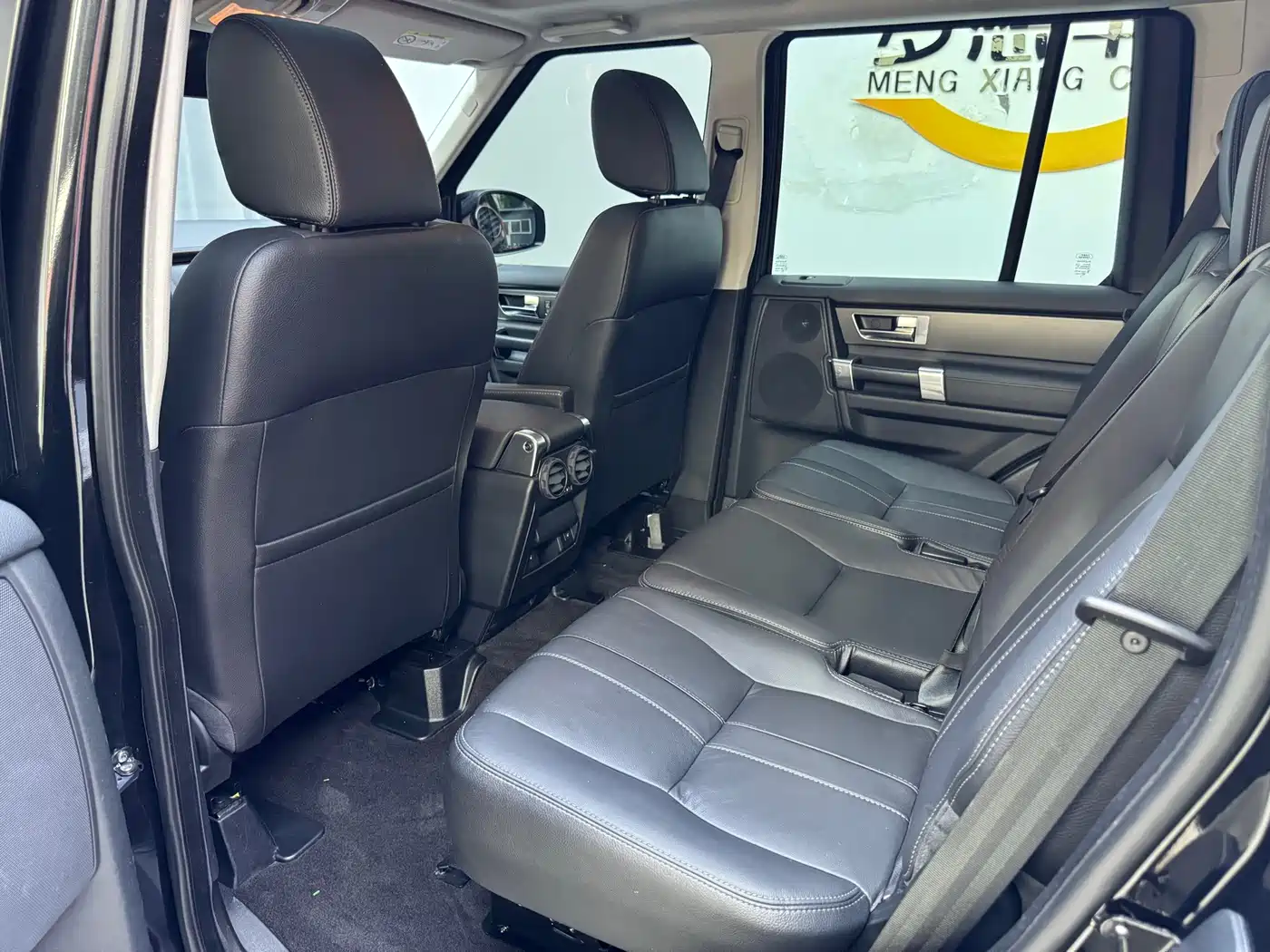 Фото 17 - Land Rover Discovery
