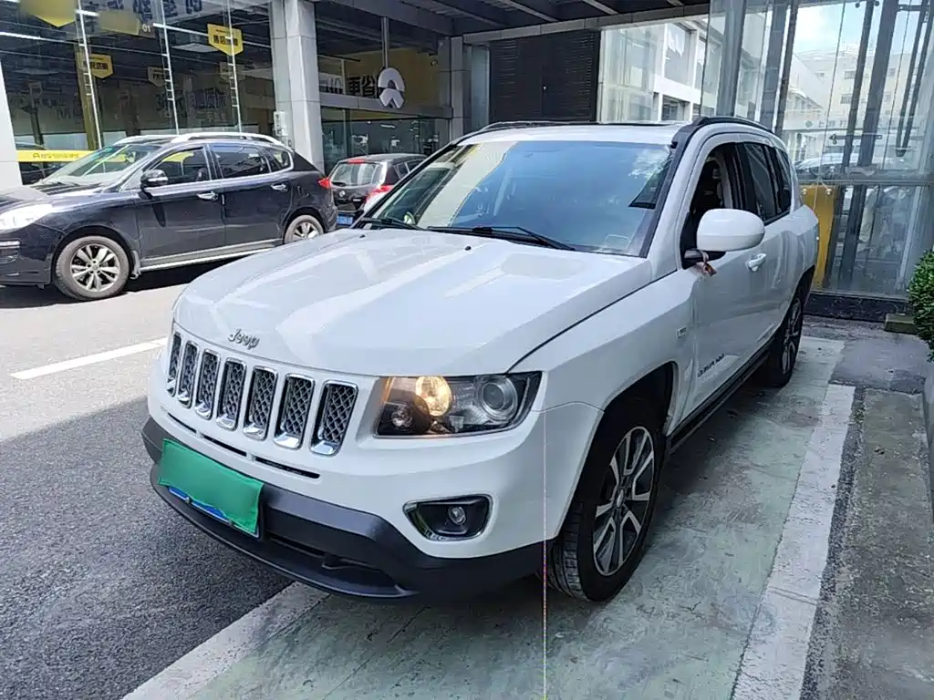Jeep Compass (Import) 2016 2014 Facelift 2.0L 2WD Elite Edition
