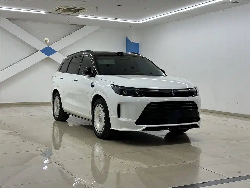 AITO Wenjie AITO M7 2024 1.5T Smart Drive RWD Ultra 5-seater фото 2