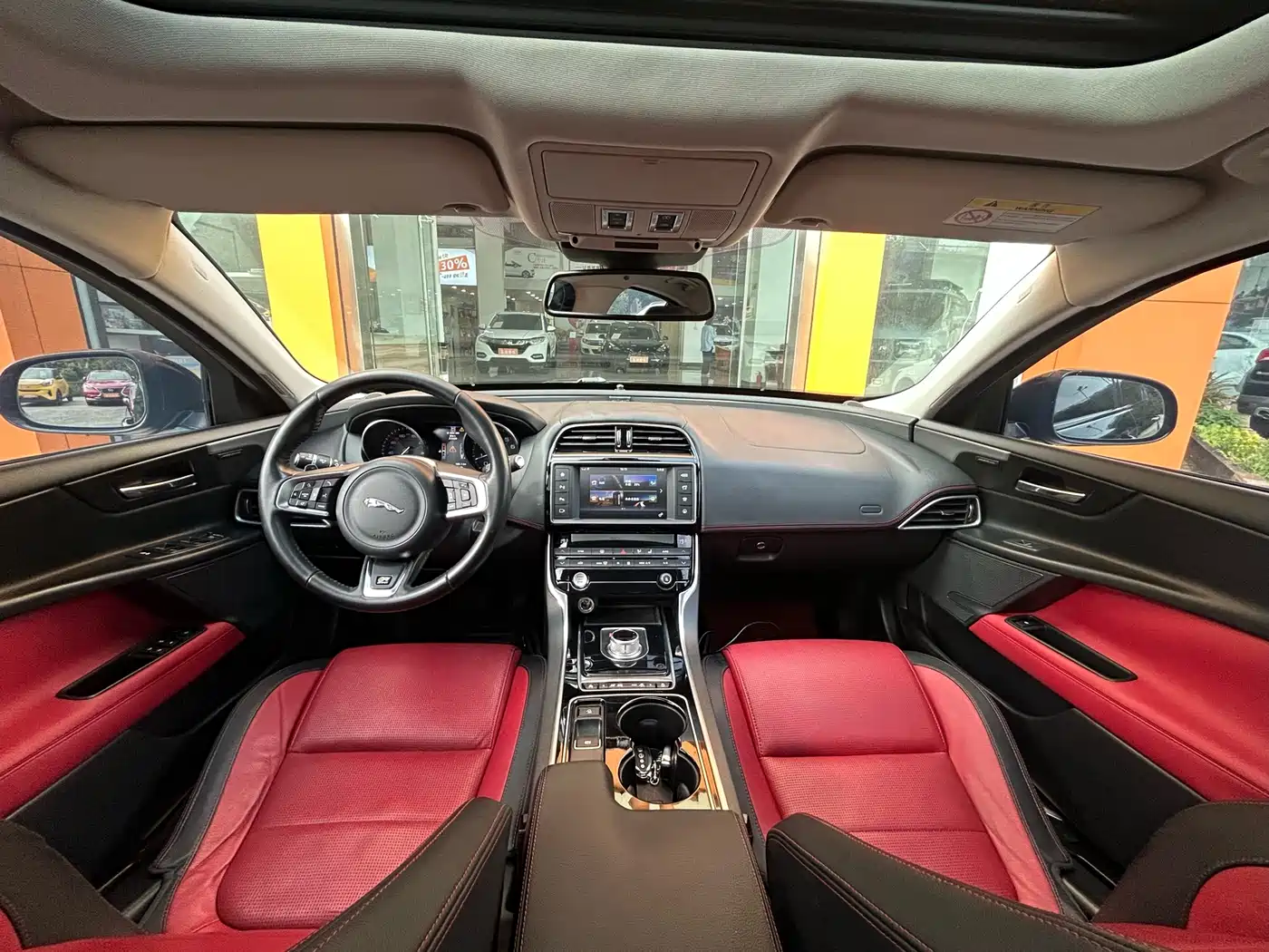 Jaguar XE 2016 2015 2.0T 240PS R-Sport