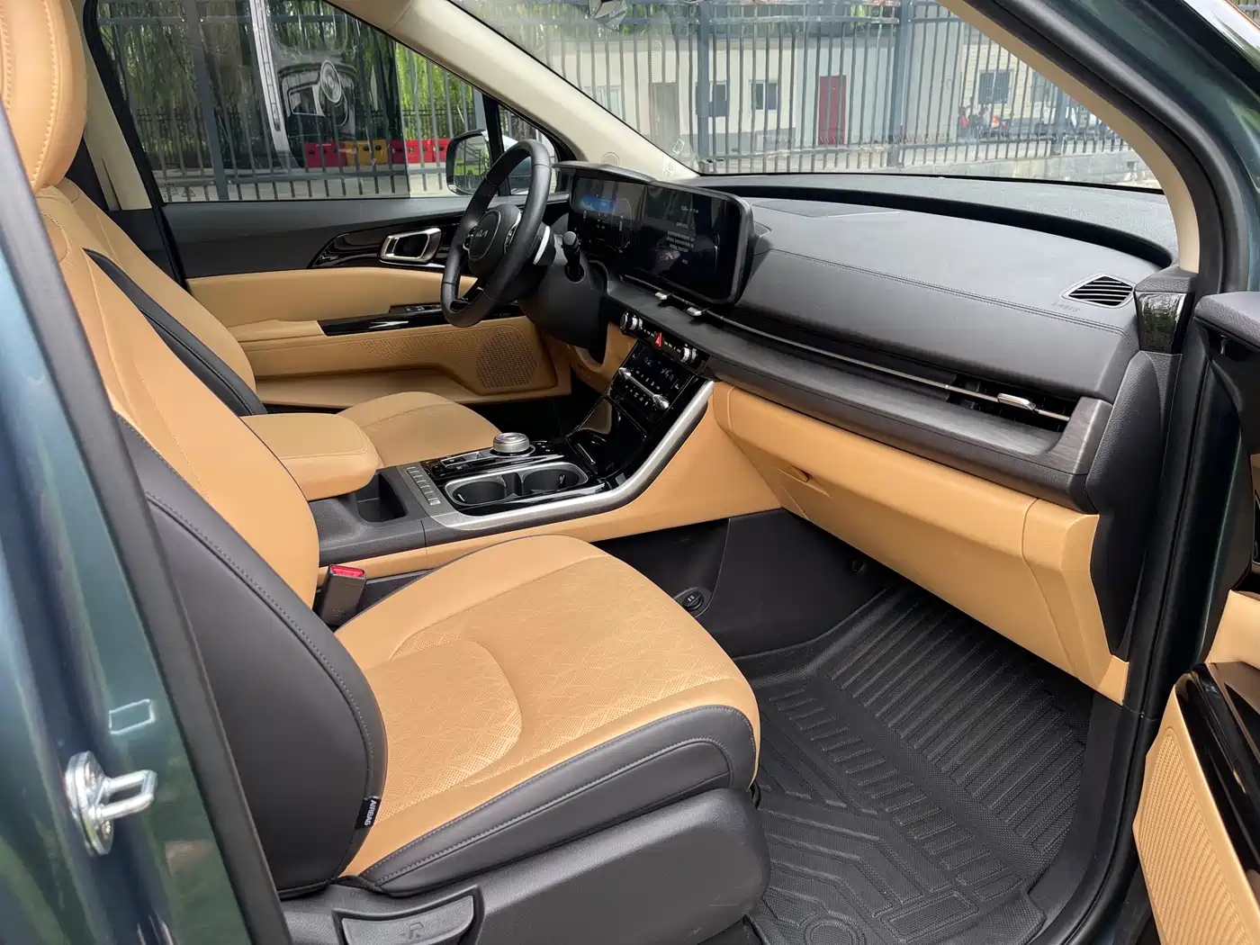 Kia Carnival 2024 2021 2.0T Luxury Tech Edition