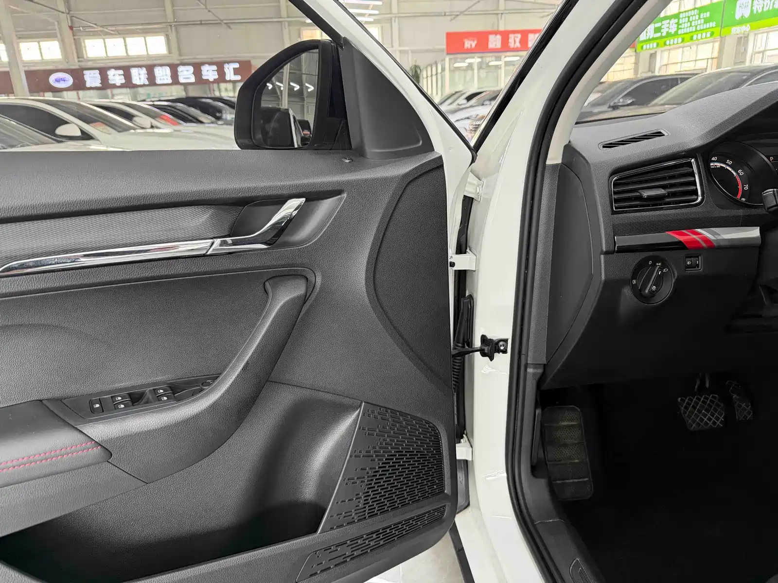 Фото 9 - Škoda Kamiq