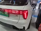 Фото 8 - Lynk & Co 01