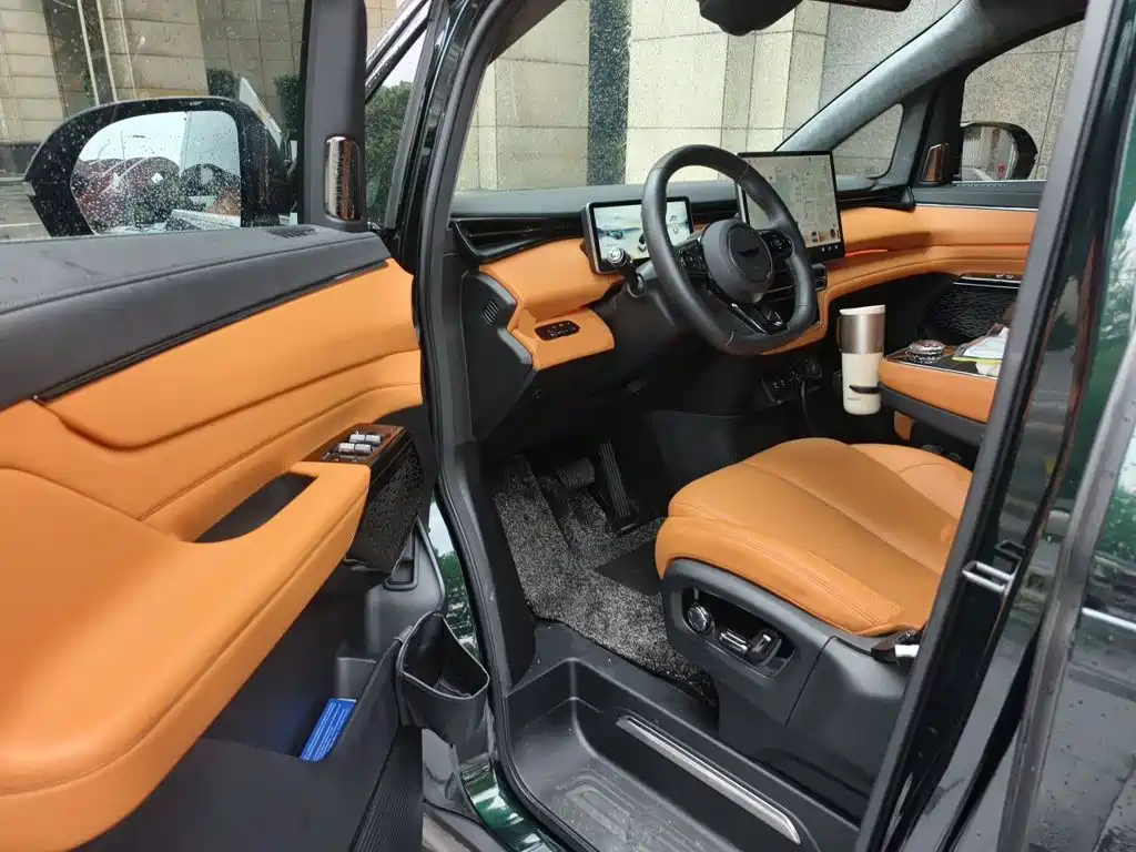 Geely Galaxy Yizhen L380 2026 2024 140kWh 6-Seater AWD Ultra