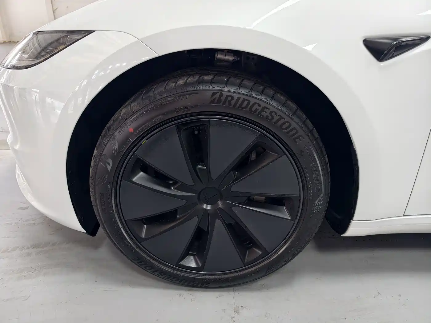 Tesla Model 3 2026 2025 Model Rear-Wheel Drive Edition