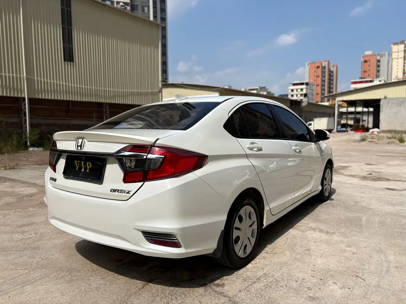 Honda Greiz 2017 2016 1.5L CVT Comfort Edition