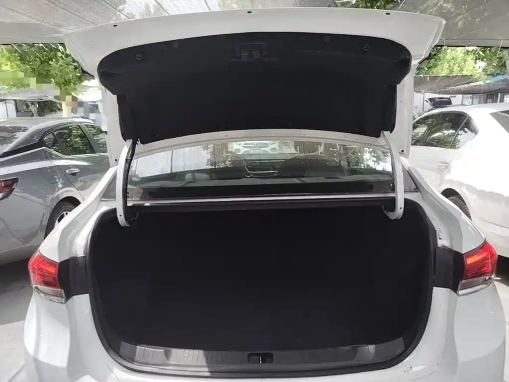 Фото 19 - Buick Excelle