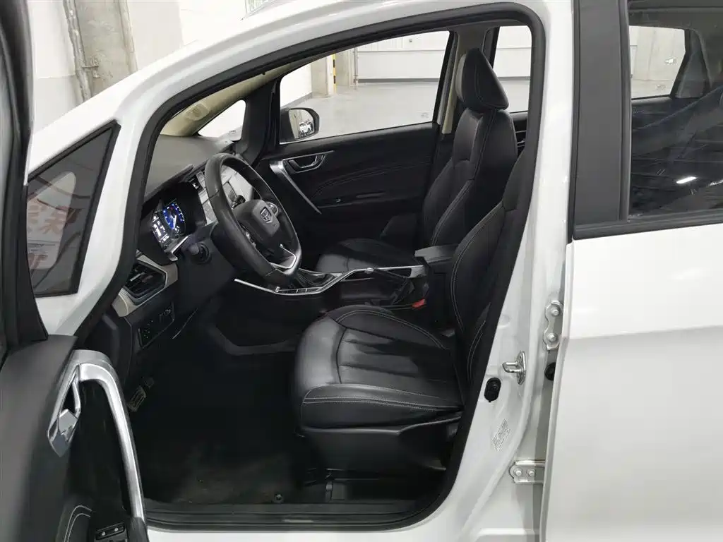 GEELY AUTOMOBILE VISION X3