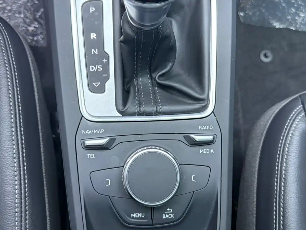Audi Q2L, миниатюра 10
