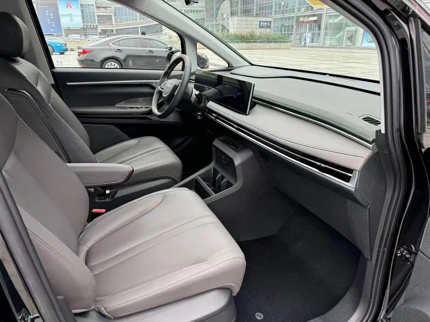 SAIC Maxus Dajia 7 2024 Model Super Hybrid Long Range Deluxe Edition фото 13