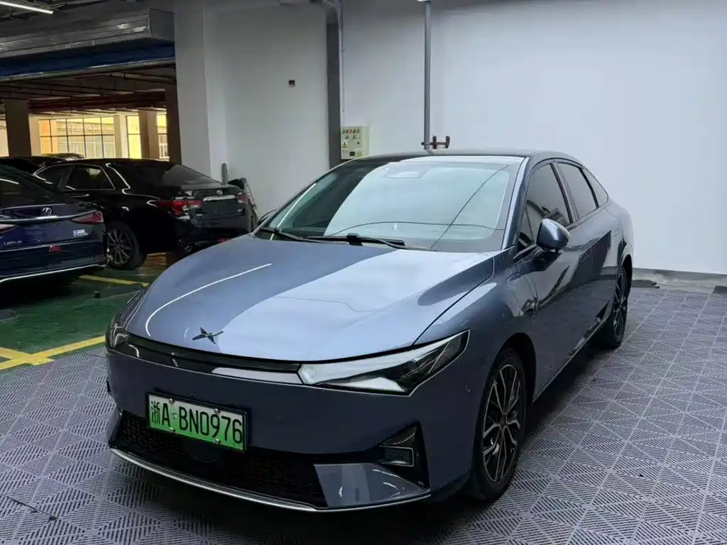 Фото 1 - XPeng P5