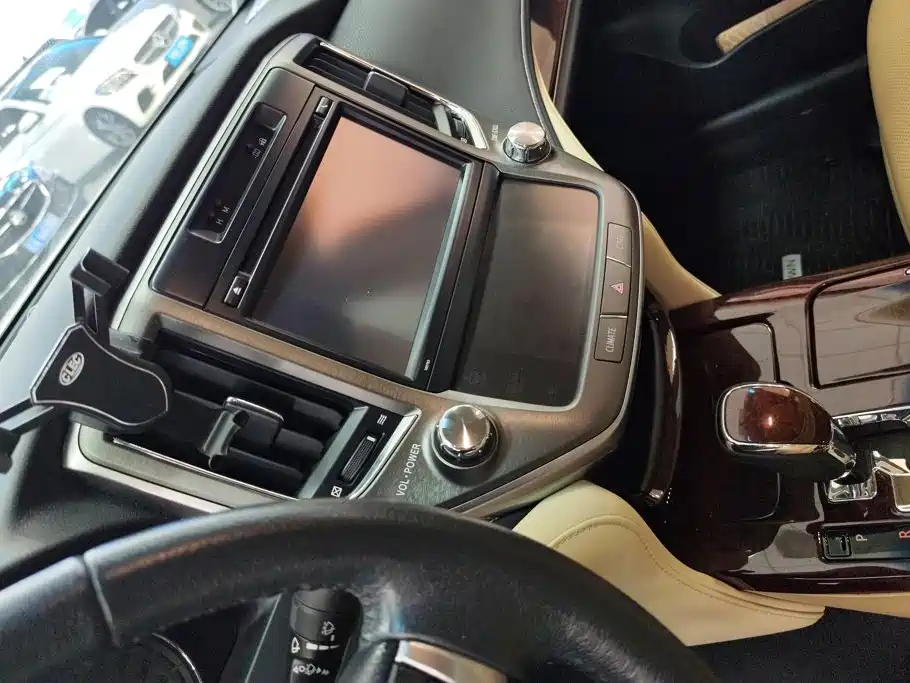 Toyota Crown 2019 2018 2.0T Fashion Edition