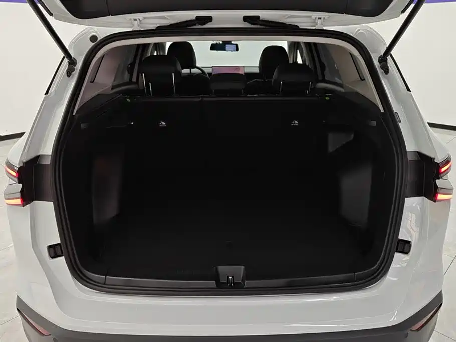 Jetta VS8 2026 2025 Smart Drive Edition