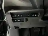 Photo 4 - Toyota Sienna