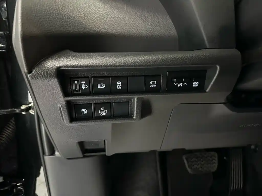 Photo 4 - Toyota Sienna