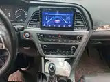 Photo 6 - Hyundai Sonata
