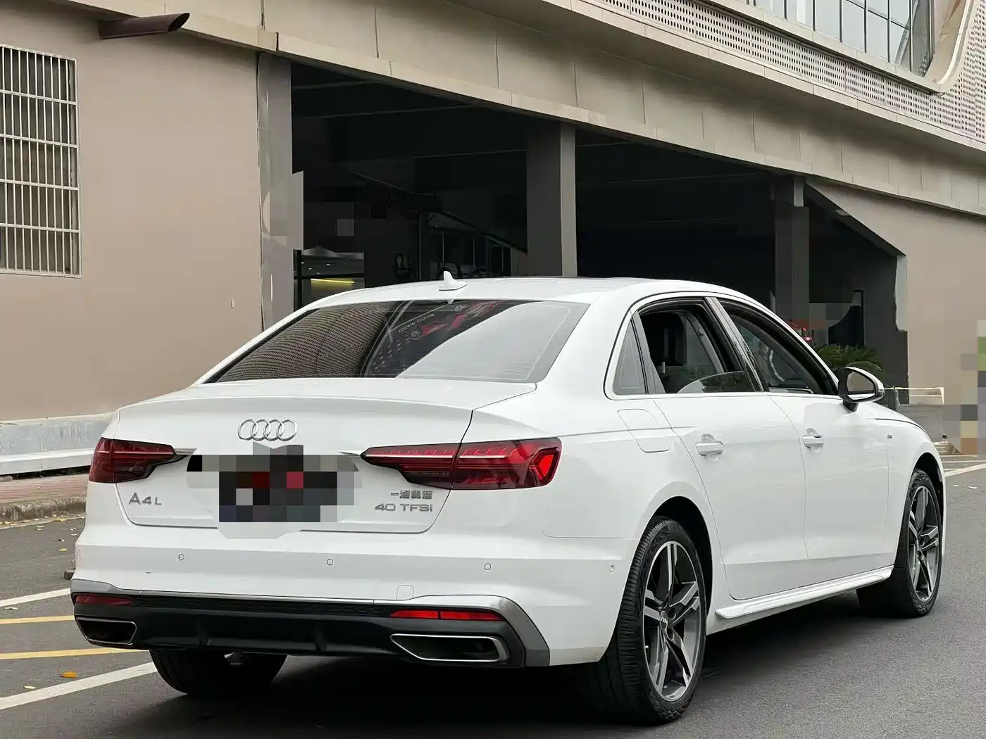 Audi A4L 2020 40 TFSI Luxury Dynamic фото 15
