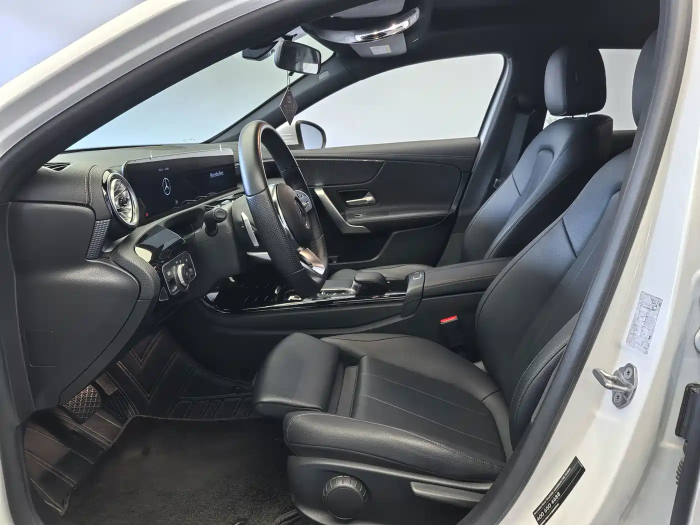 Mercedes-Benz A-Class, миниатюра 14