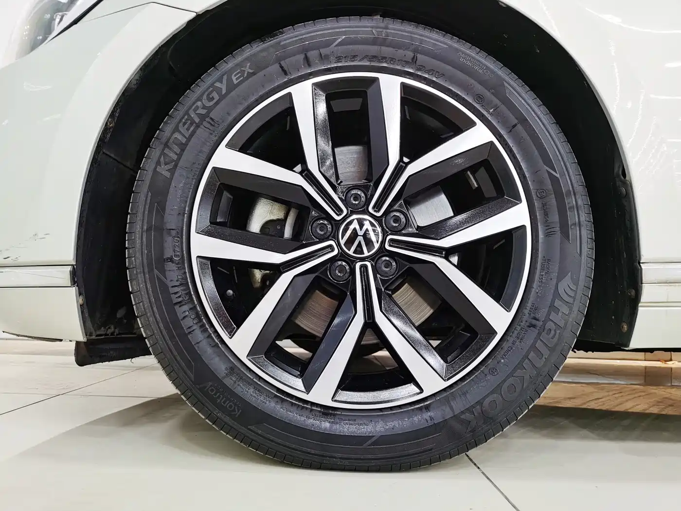 Volkswagen Magotan 2020 330TSI DSG Leading фото 12