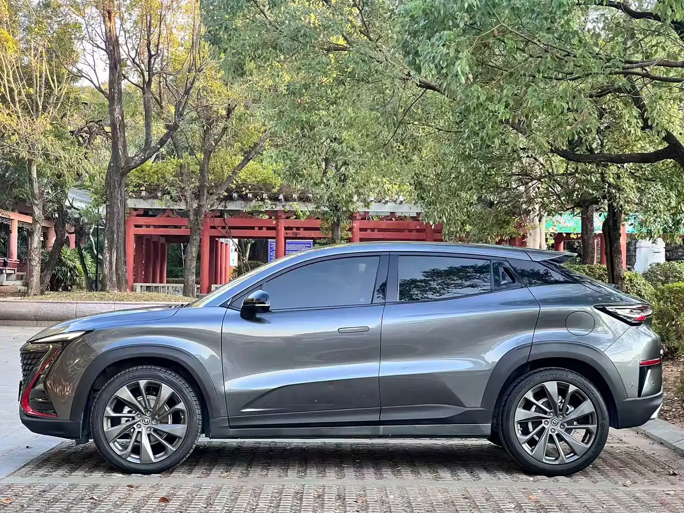 CHANGAN UNI T