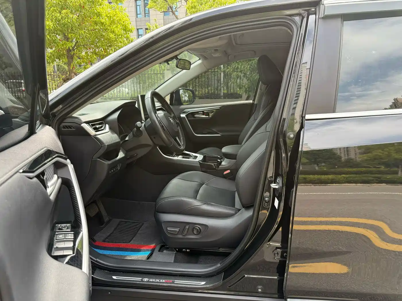 Фото 8 - Toyota Wildlander