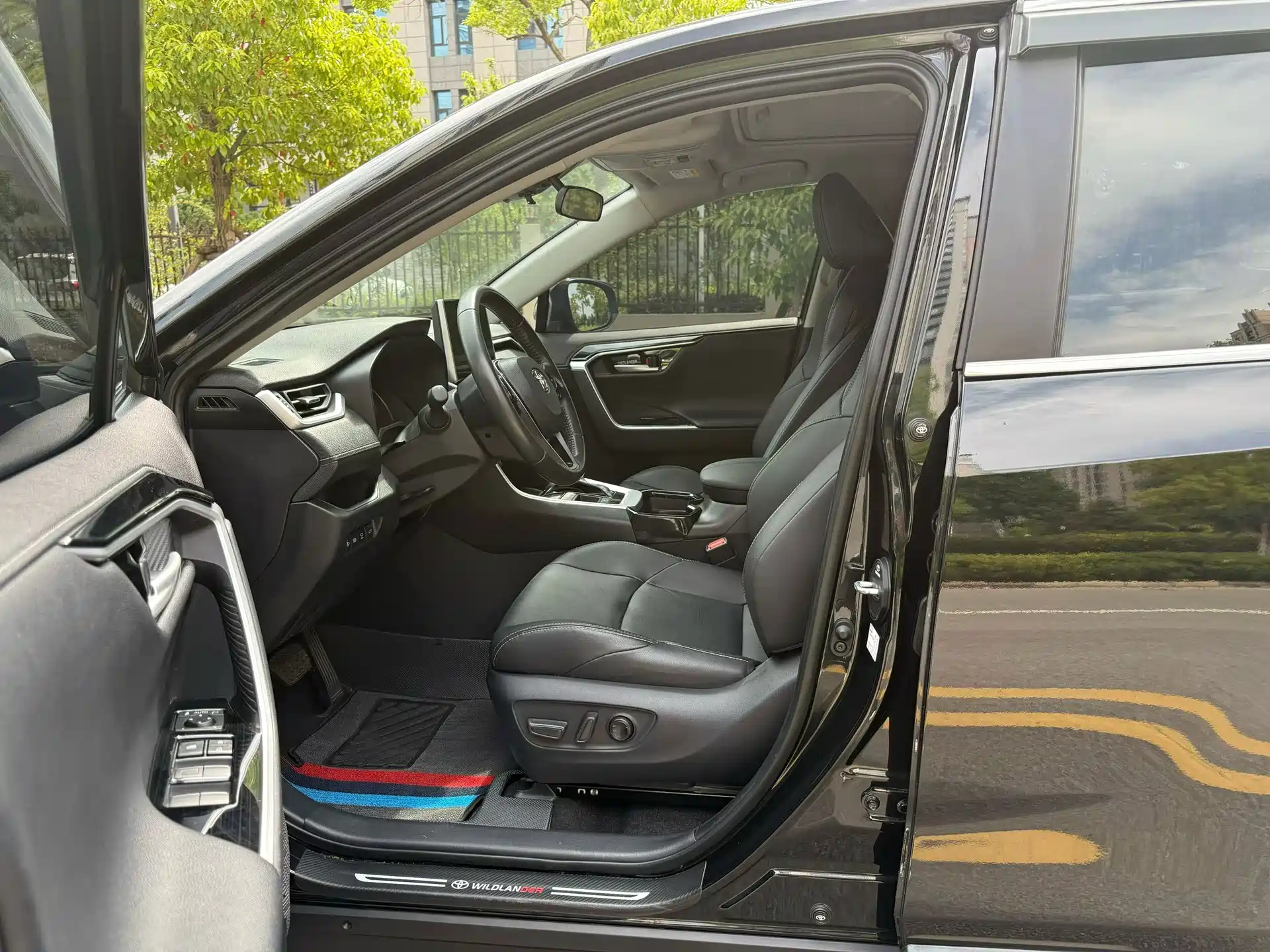 صورة 8 - Toyota Wildlander