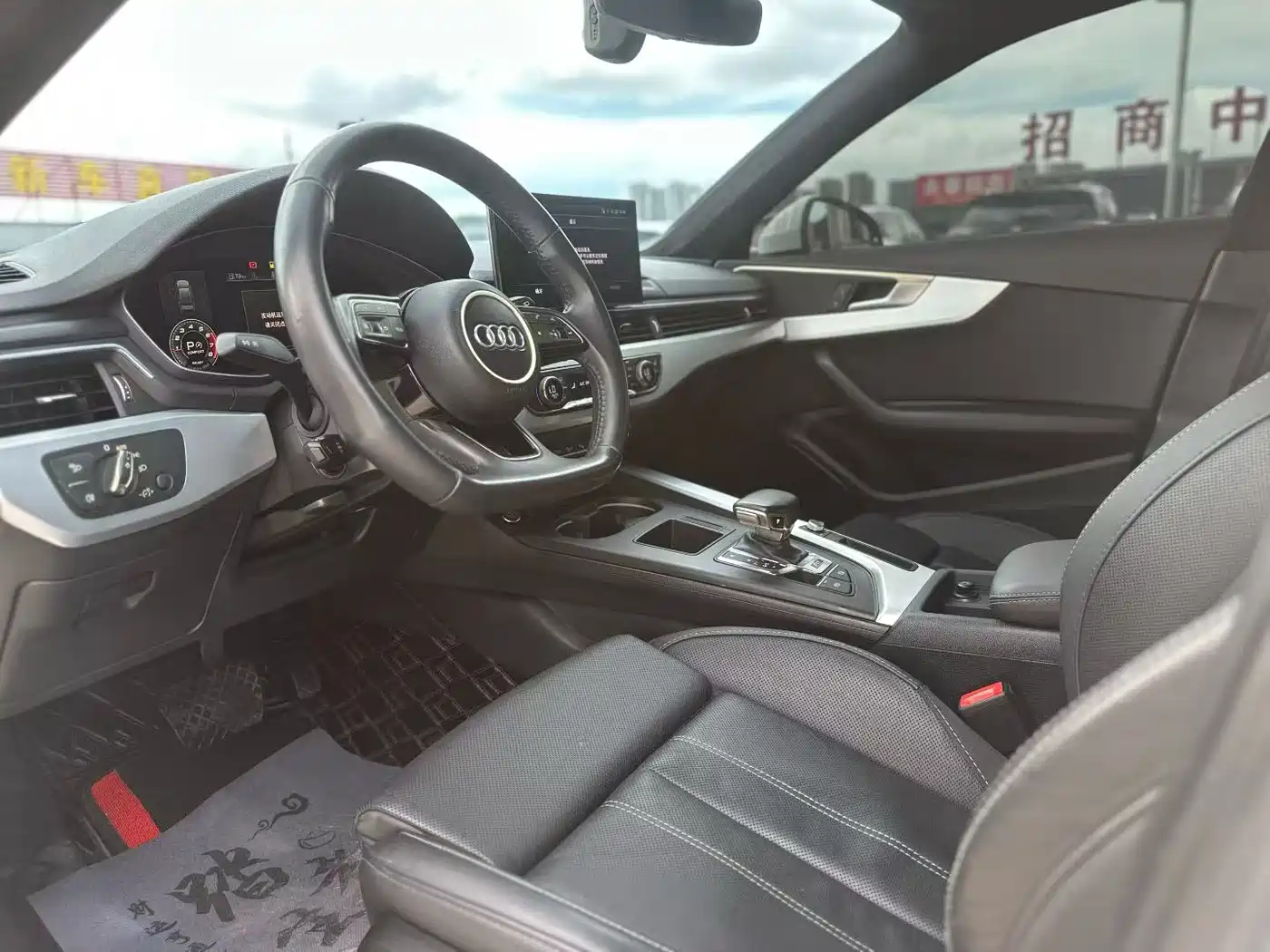 Фото 5 - Audi A4L