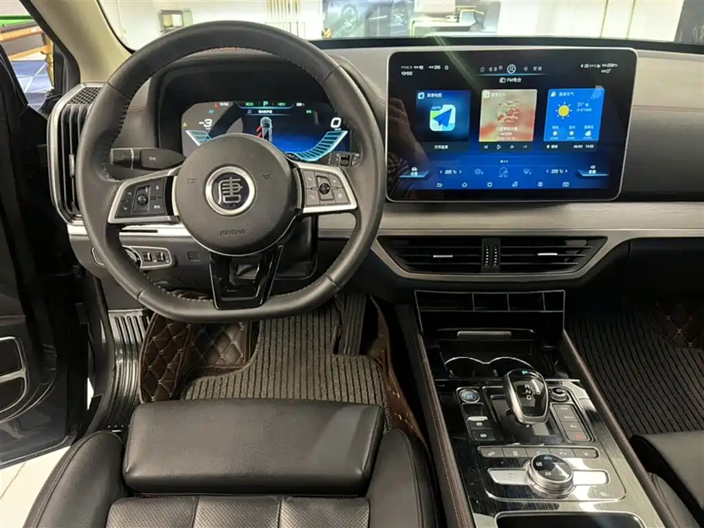 BYD Tang New Energy 2019 DM 2.0T Full-time 4WD Smart Connection Enjoy Edition 6-seater China VI фото 8