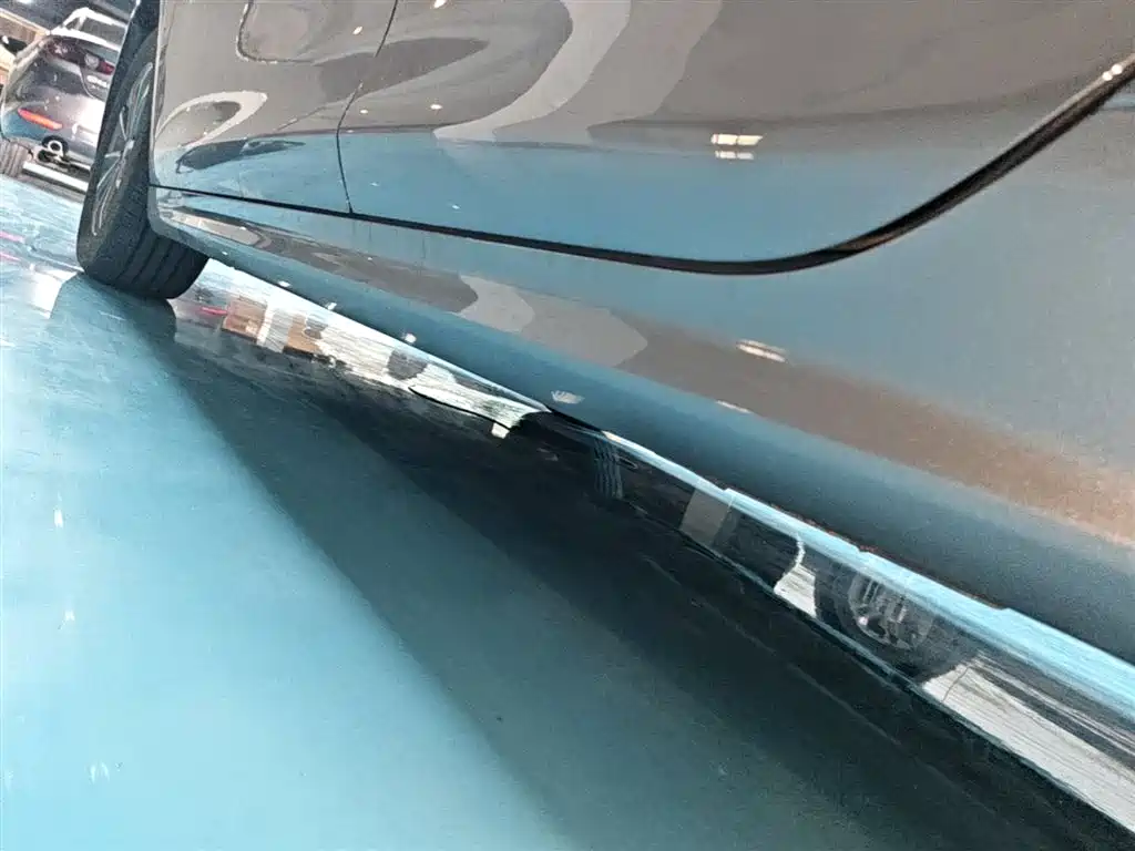 BYD Qin PLUS 2024 Glory Edition DM-i 55KM Leading фото 22