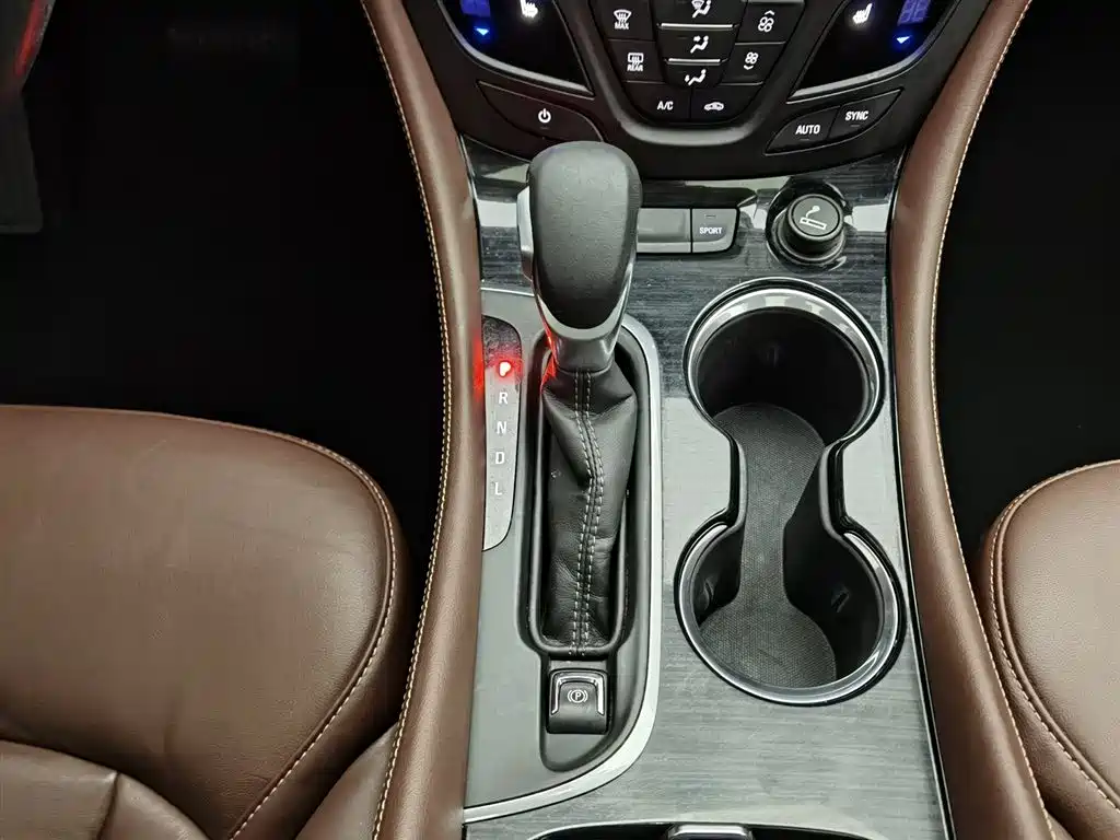 Buick Envision Plus 2018 28T 4WD Elite фото 13