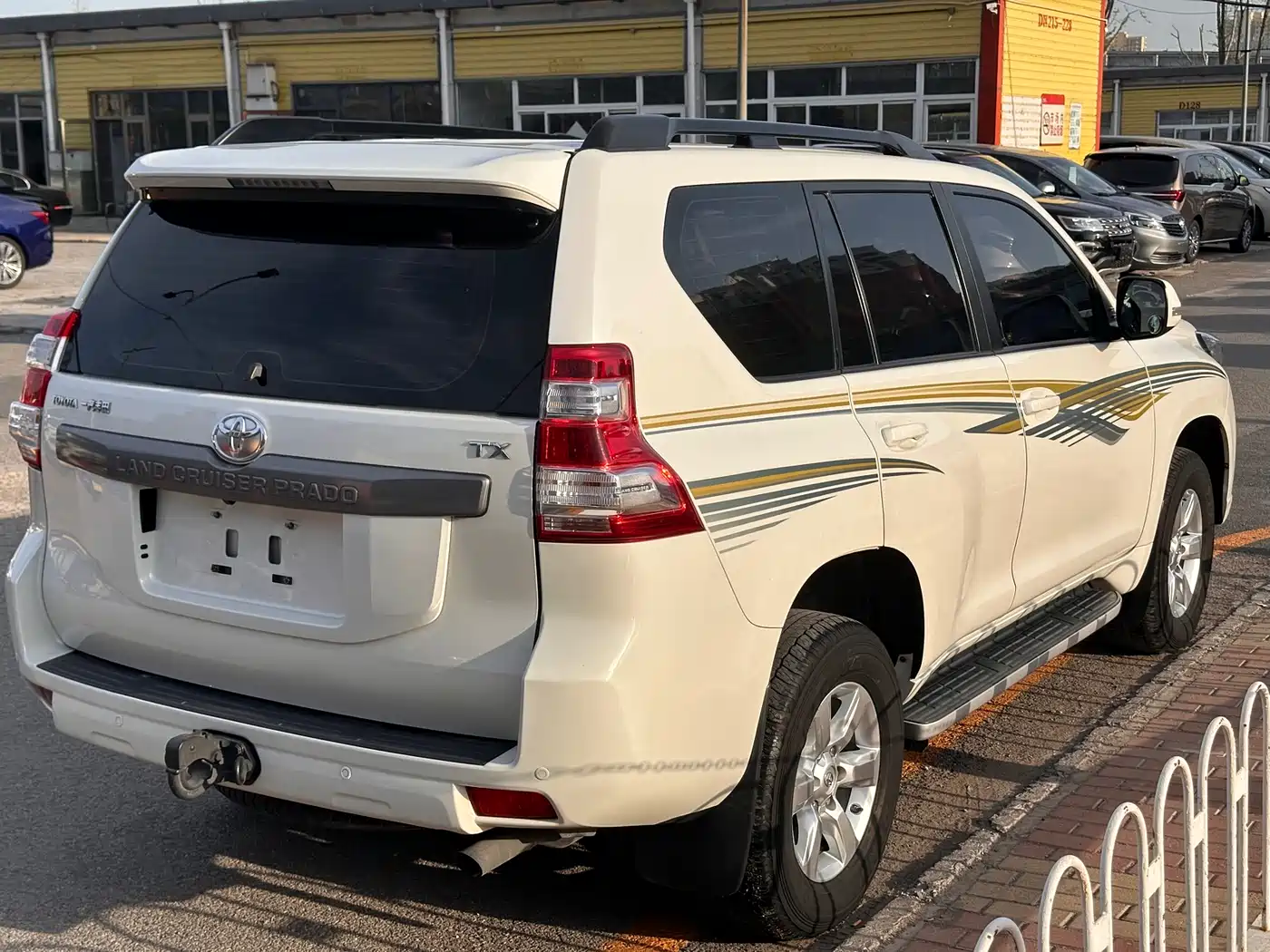 Toyota Prado 2016 3.5L Auto TX-L NAVI фото 4