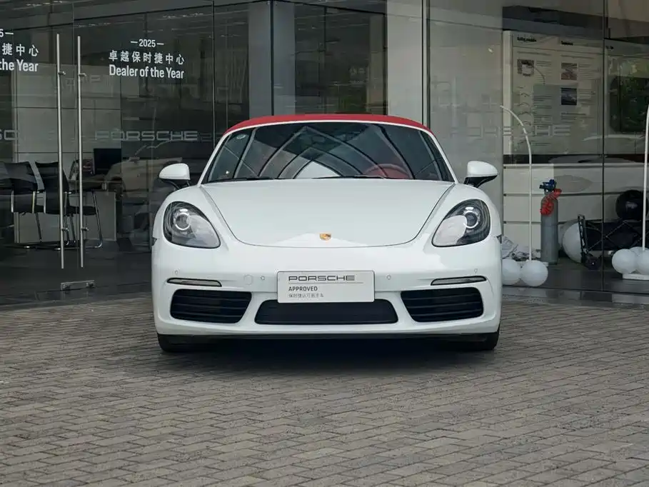 Photo 5 - Porsche 718