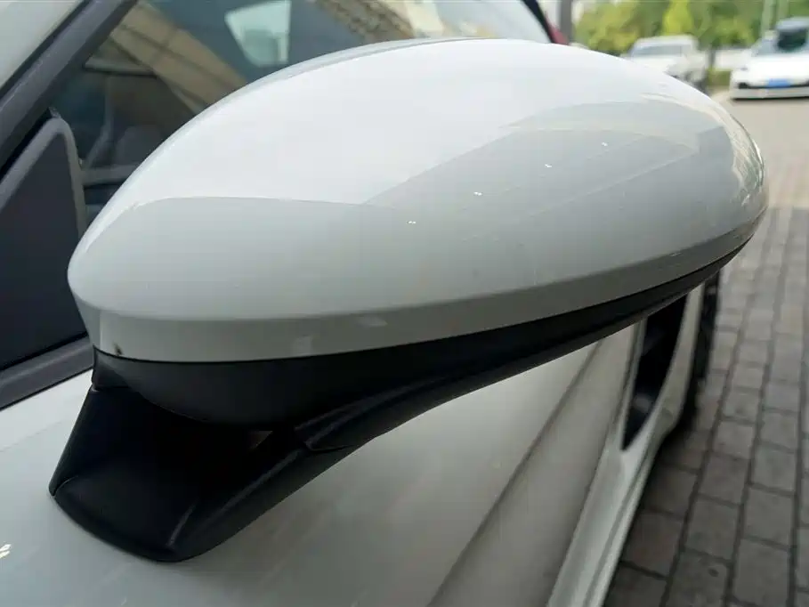 Photo 19 - Porsche 718