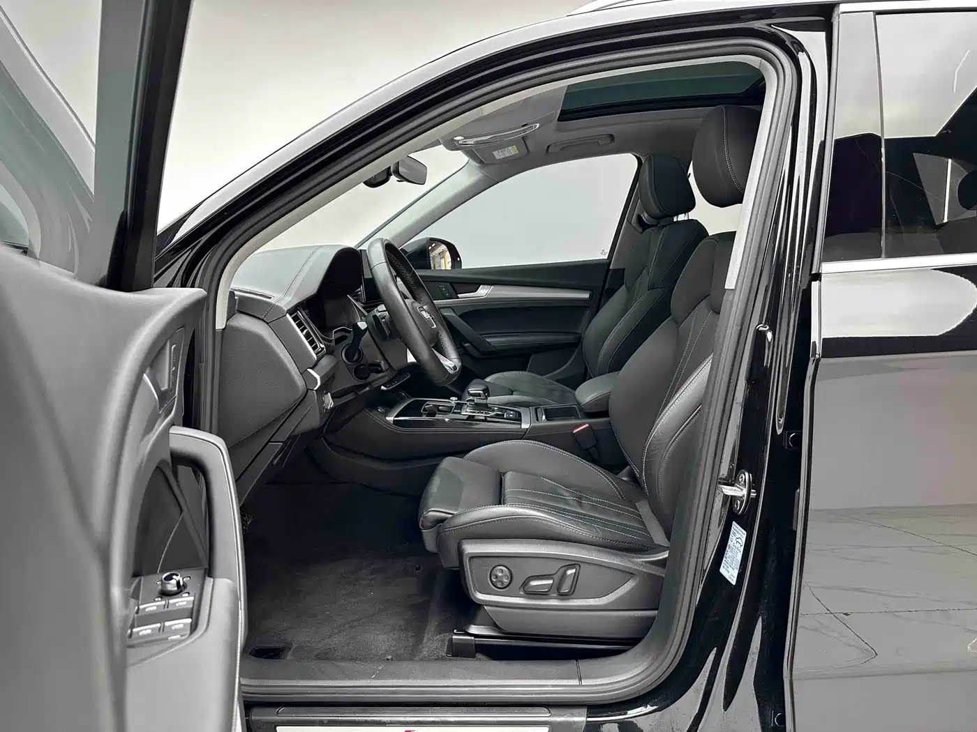 Audi Q5L 2021 40 TFSI Fashion Dynamic фото 6