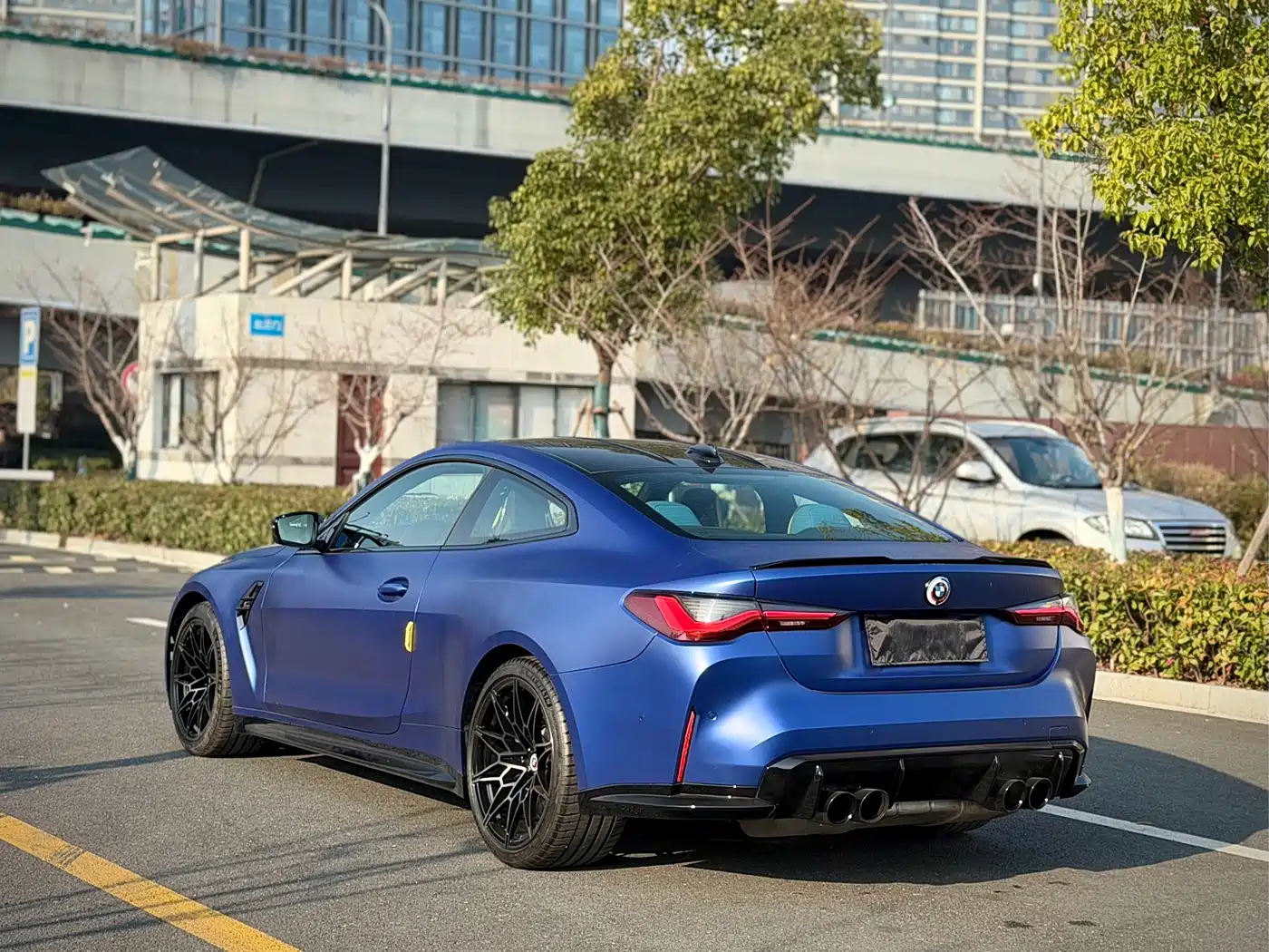 BMW M4 2022 M4 Coupe M xDrive Thunder Edition фото 4