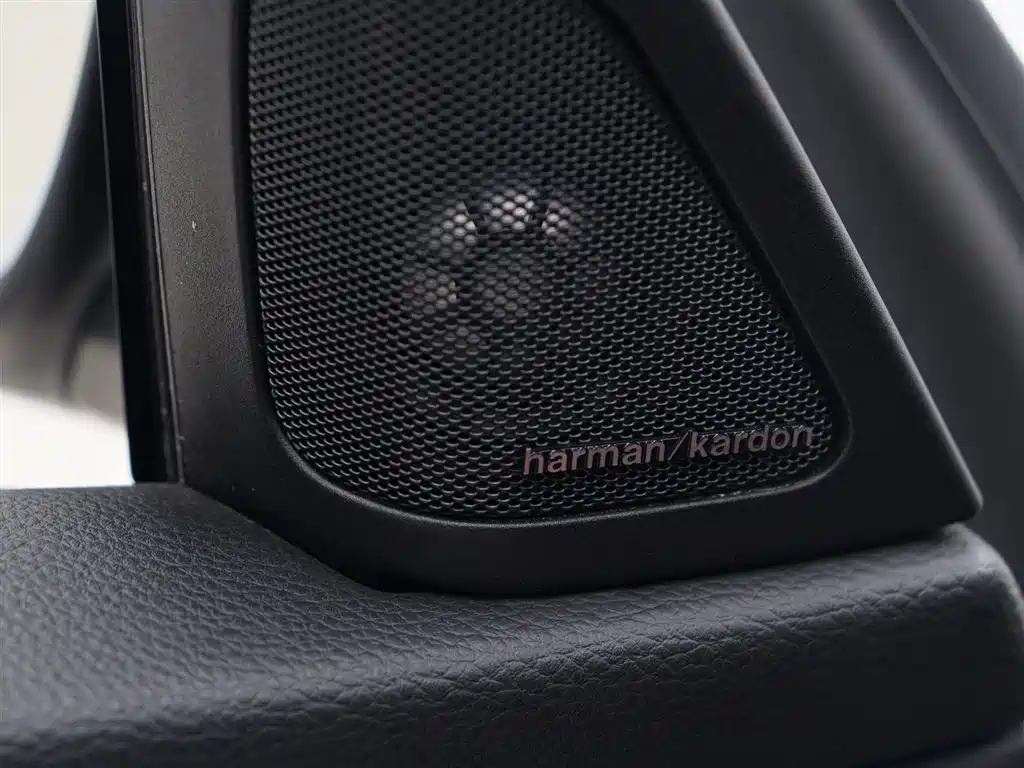 BMW M3 2013 2011 M3 Coupe Carbon Fiber Roof Edition