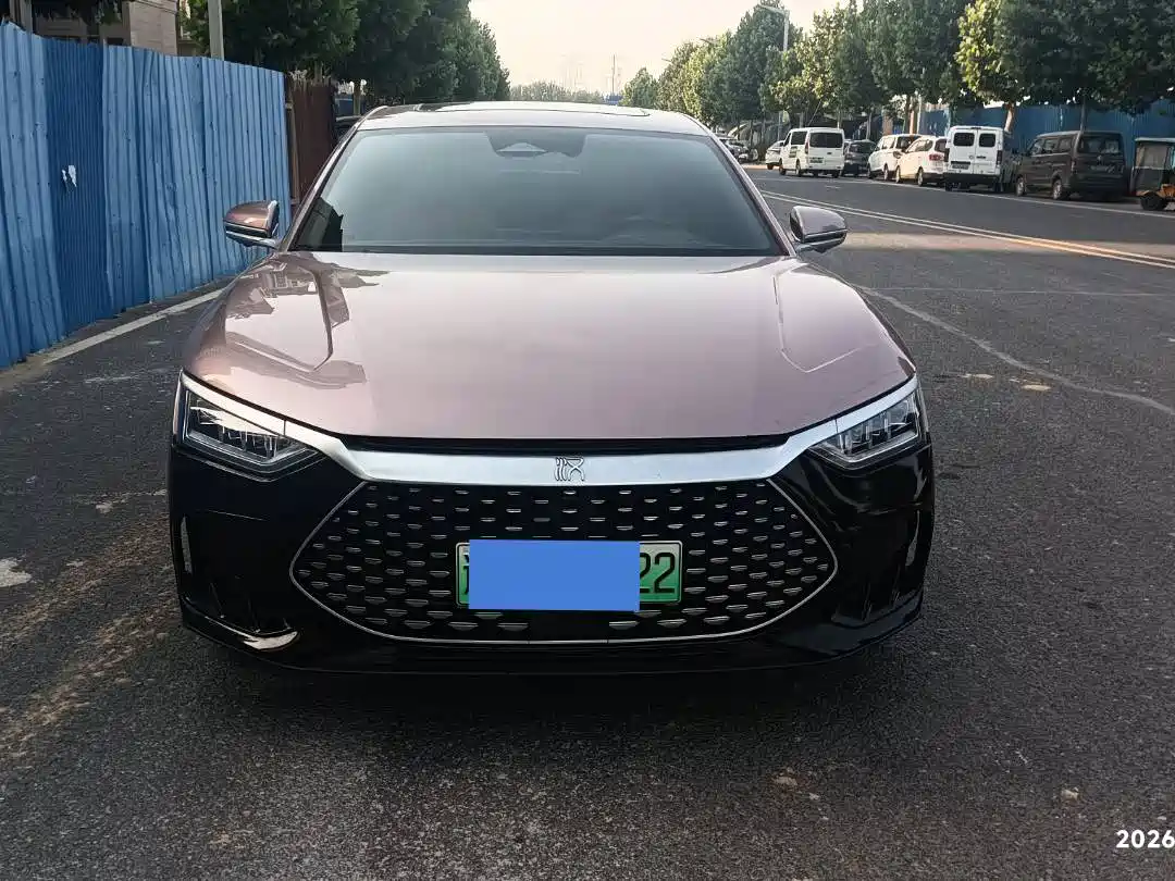 BYD Han 2022 DM-i 121KM Premium Edition фото 2