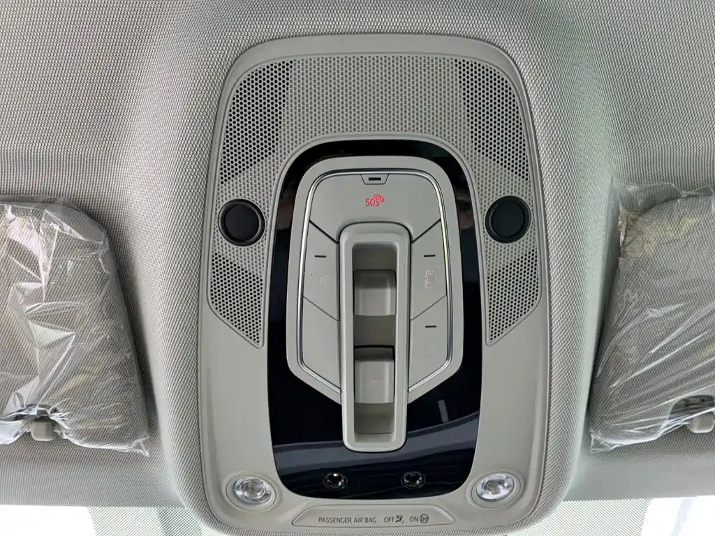 Audi e-tron 2026 2021 50 quattro Luxury