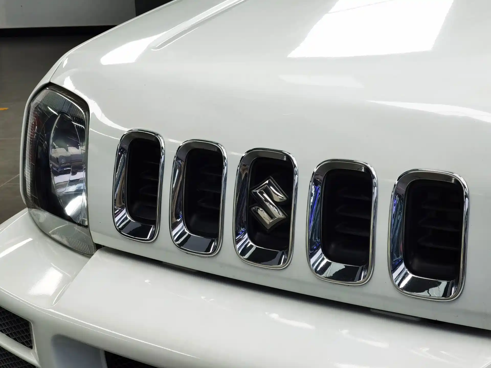 Фото 8 - Suzuki Jimny (Import)