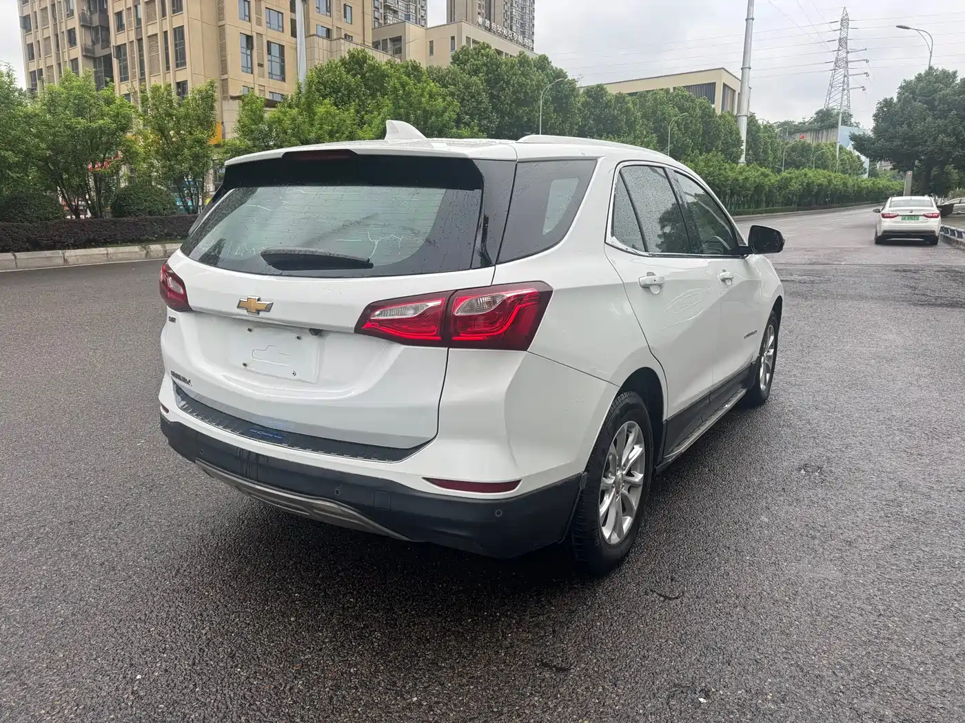 Chevrolet Equinox 2018 535T Automatic Galloping Edition фото 9