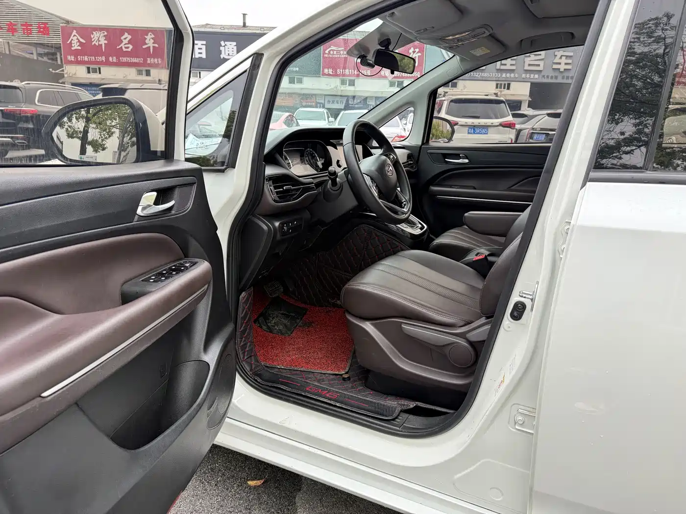 GAC Trumpchi Trumpchi M6 2019 270T Automatic Luxury (7-seater) China V фото 12
