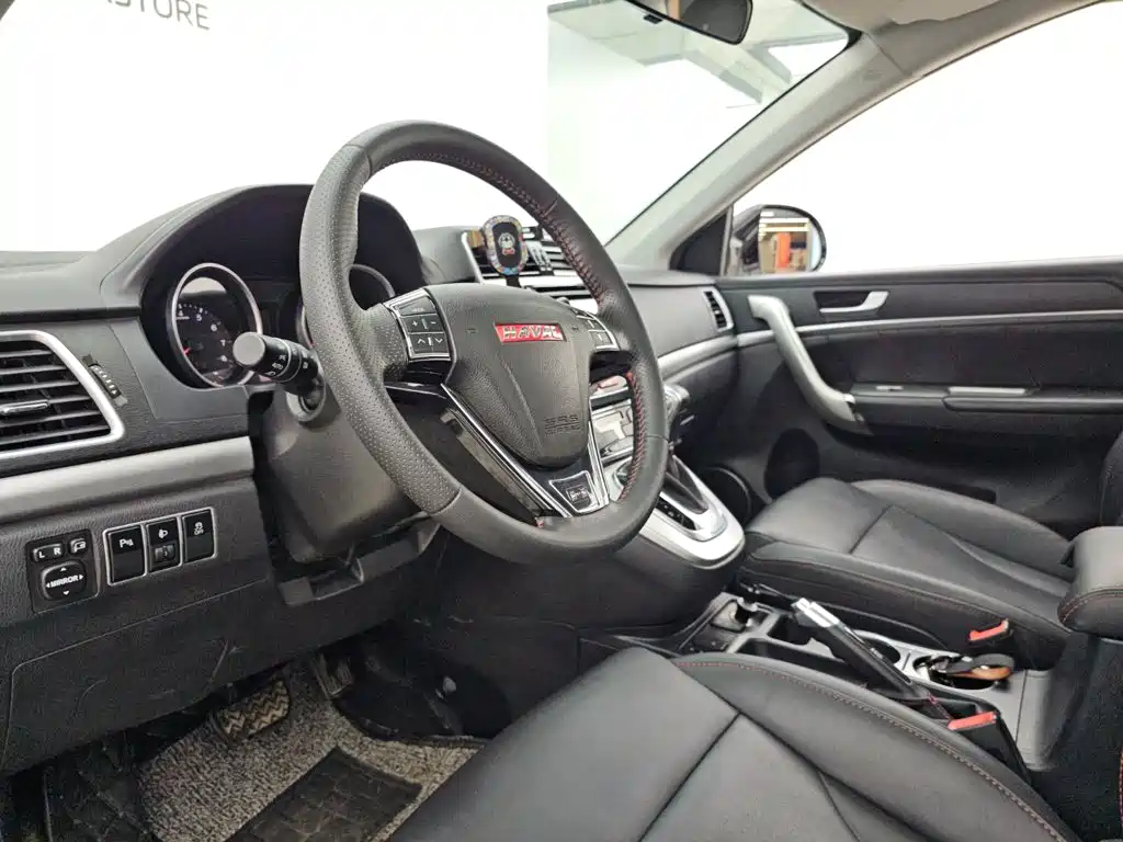 Photo 8 - Haval H6
