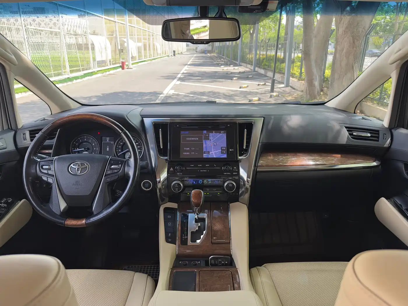 Toyota Alphard 2018 3.5L Premium фото 18