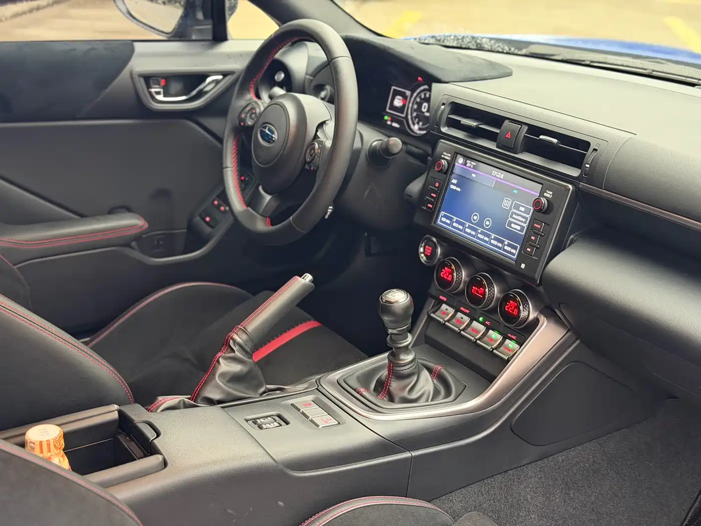Subaru BRZ 2022 2.4L Manual фото 16
