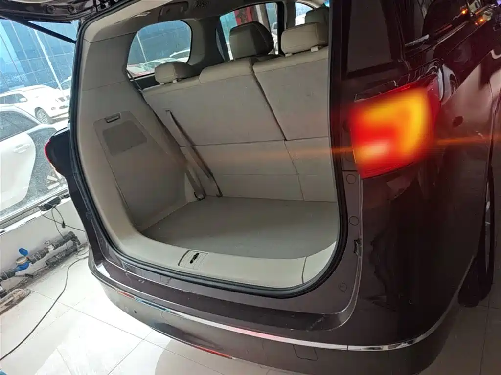 Buick GL8 2017 ES 28T Comfort Type China V фото 19